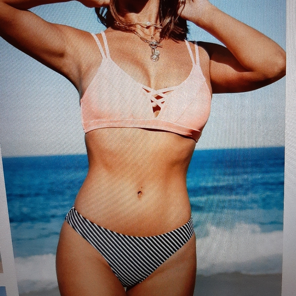 Peachy a Striped High Leg Bikini